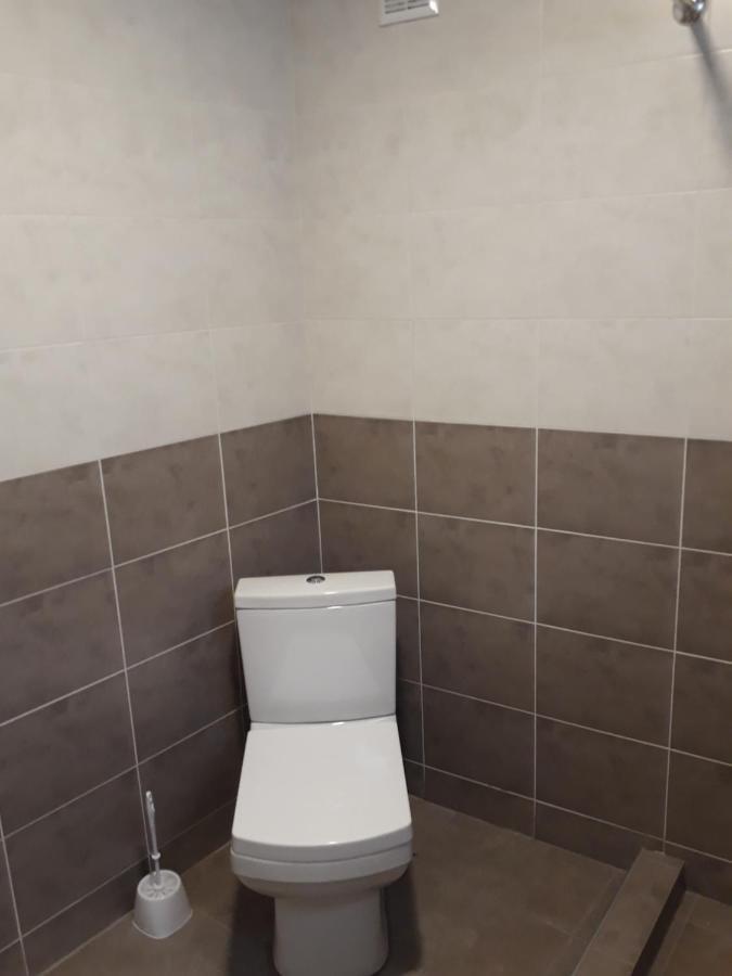 2 Bedroom Apartment In Chugureti Tbilisi Exterior foto